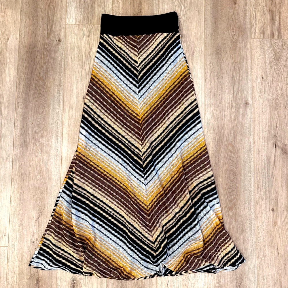 Karina Grimaldi maxi knit skirt Sz S geometric print